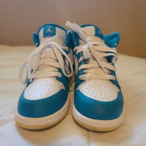 Jordan Blue and White Sneakers Classic Athletic Design